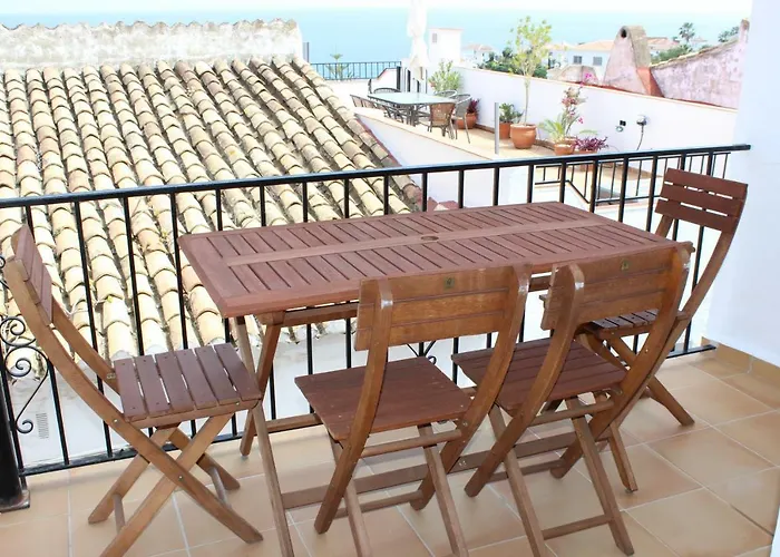 Casa Familiar In Punta Lara *