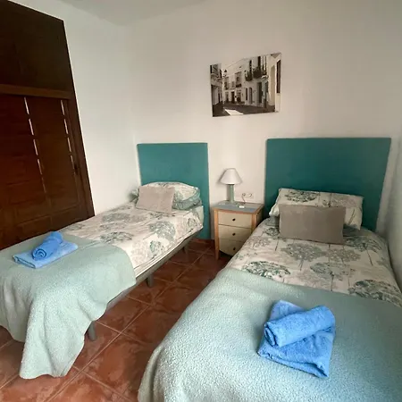 Casa Familiar In Punta Lara * Нерха