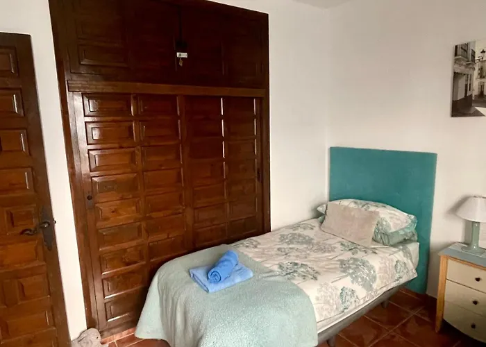 Casa Familiar In Punta Lara *